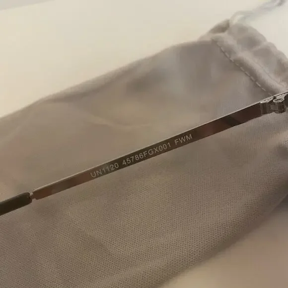 Foster Grant women's aviator-style sunglasses purple ombre lenses with soft case - Picture 5 of 6